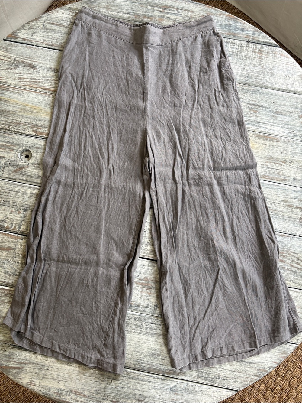 As new, Nicole Miller 100% linen wide leg flowy pants, size XL
